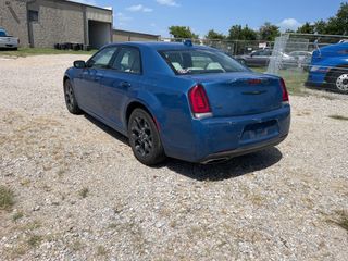2023 Chrysler 300 Touring L AWD - Exterior Rear Left Corner Image
